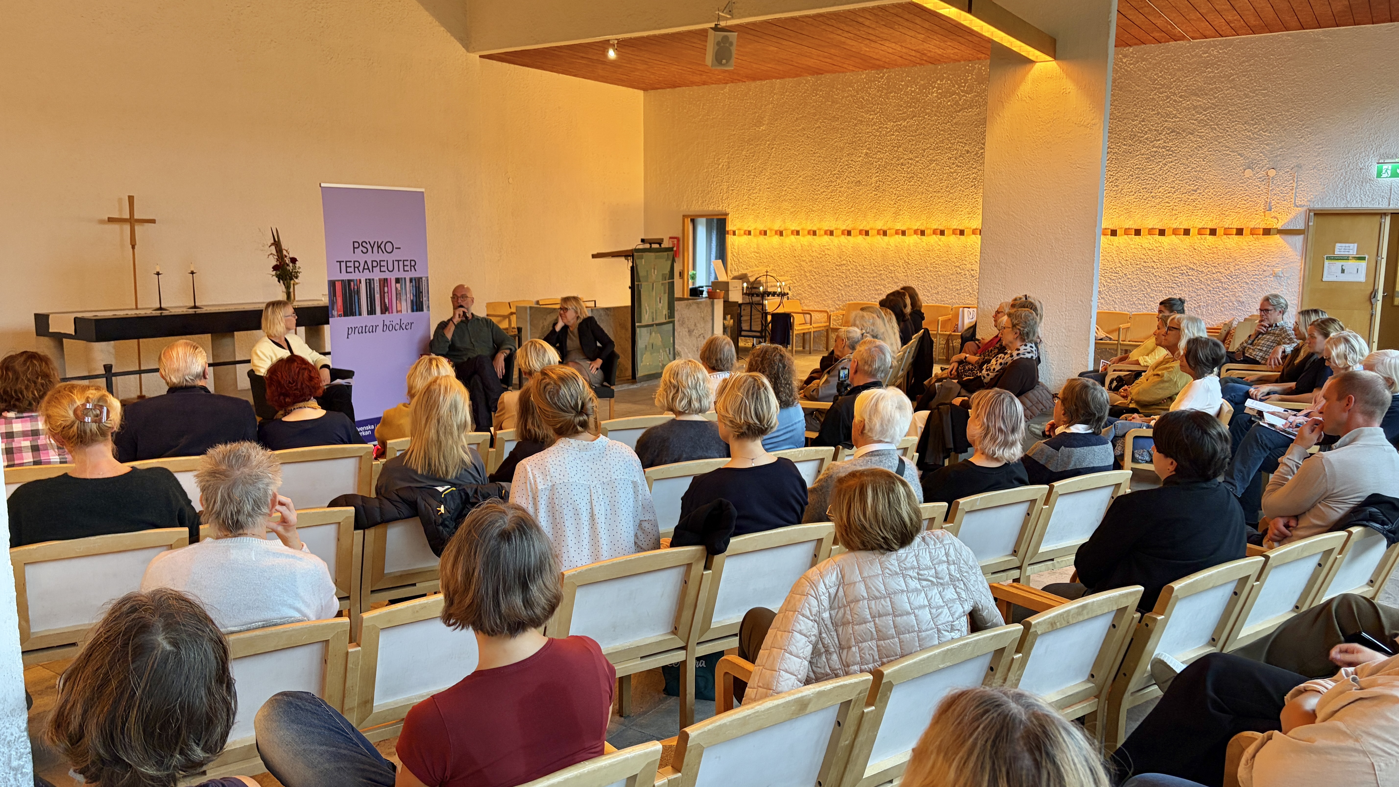 Psykoterapeuter pratar böcker