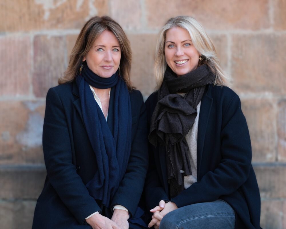 Samtalsledare Johanna Rosberg Zachrisson och Jessica Tolstoy.