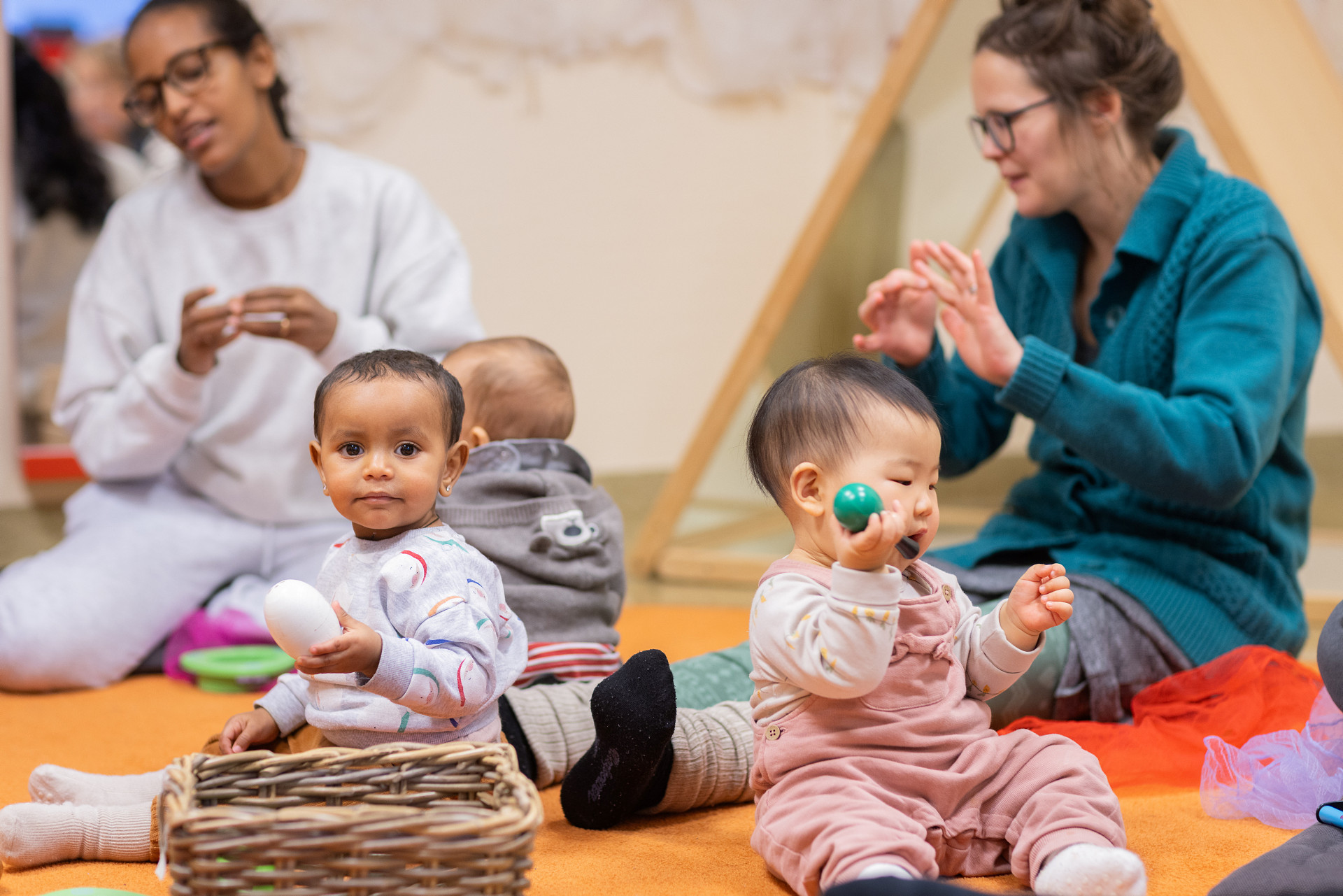 barn på babyrytmik