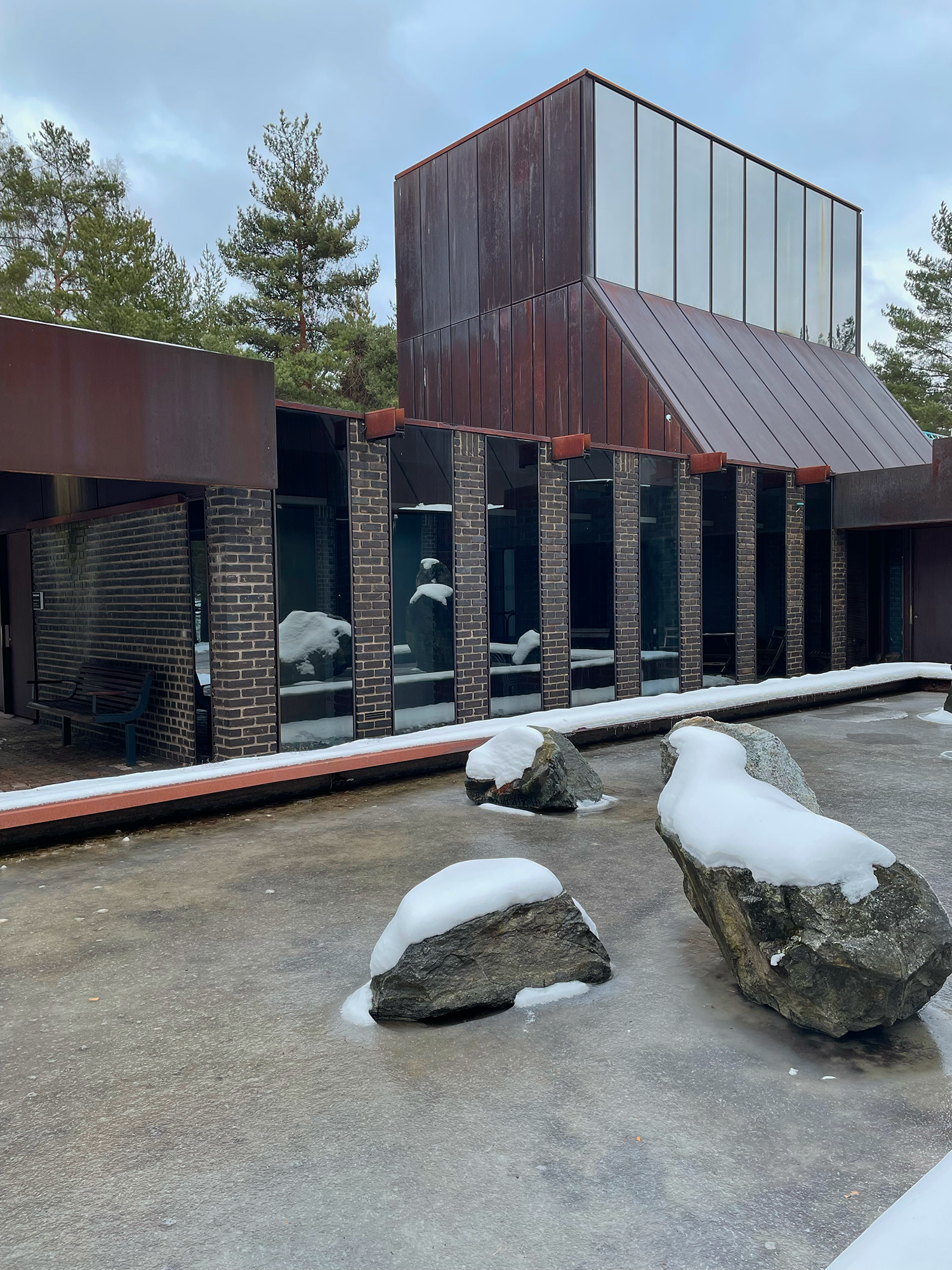 Storkällarns krematorium. 