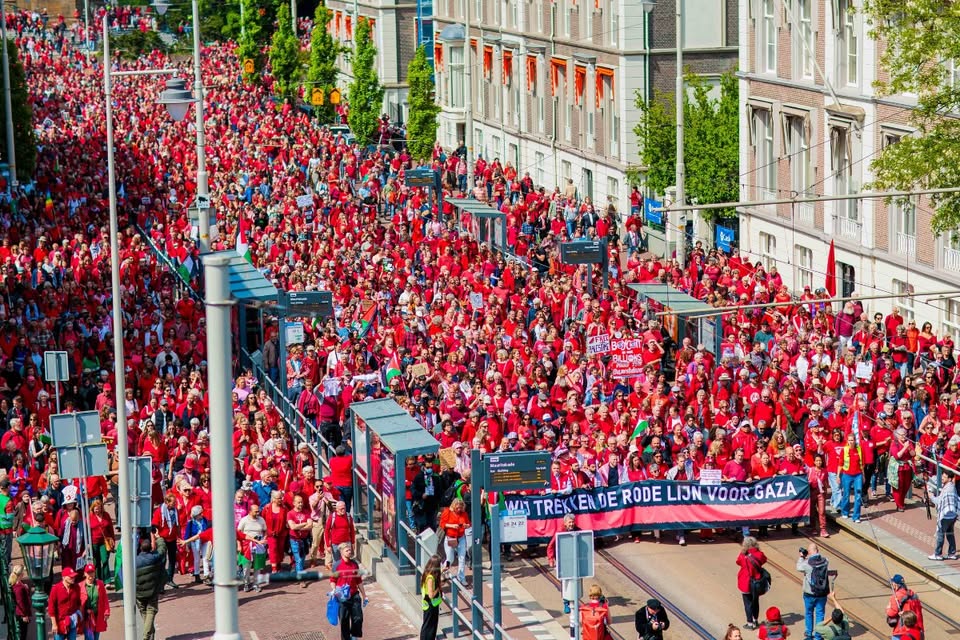 Biskop Andreas och biskop Karin är två av deltagarna i Stockholmsmarschen på tisdag. 