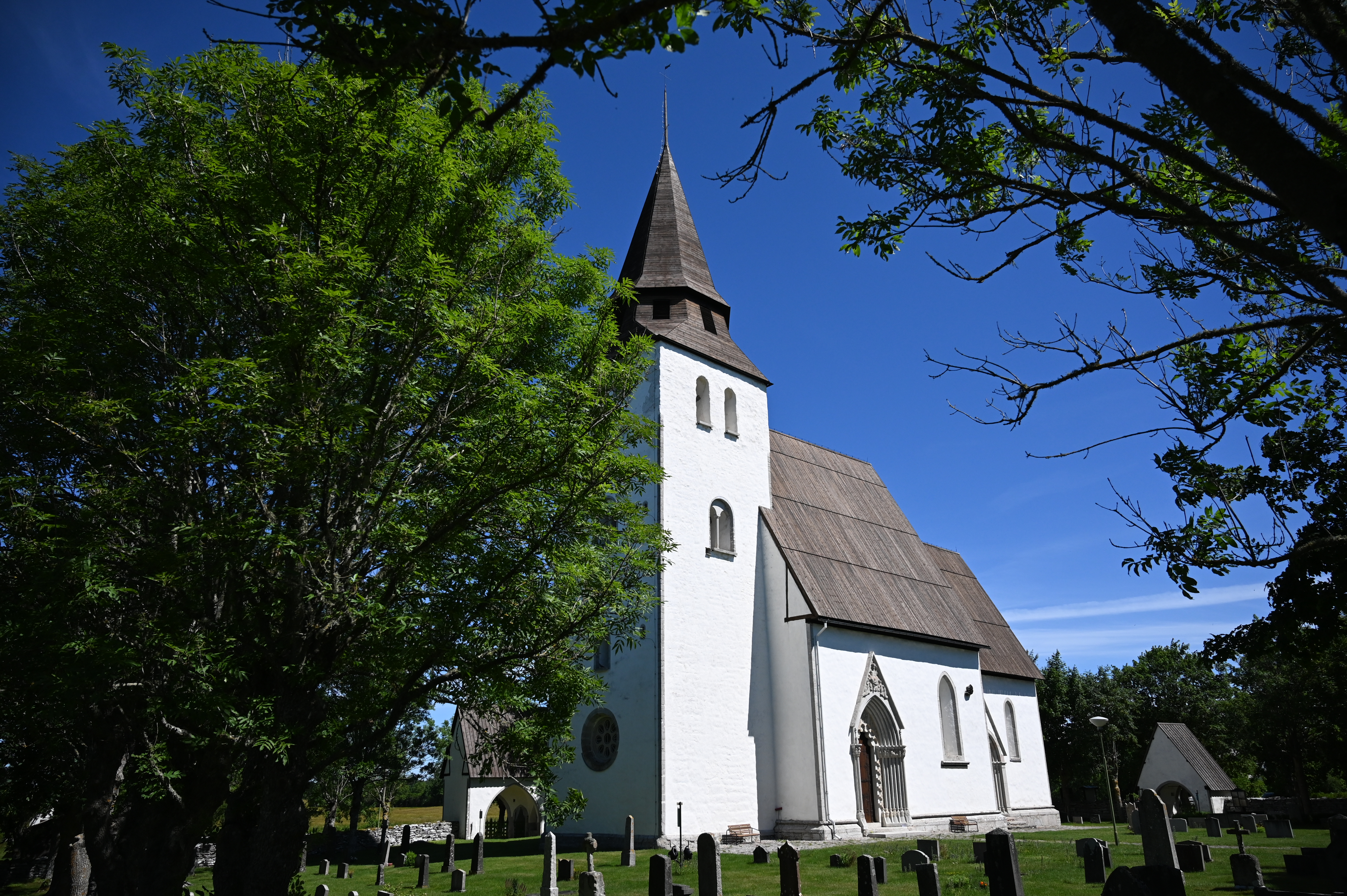 Exteriör bild på Norrlanda kyrka