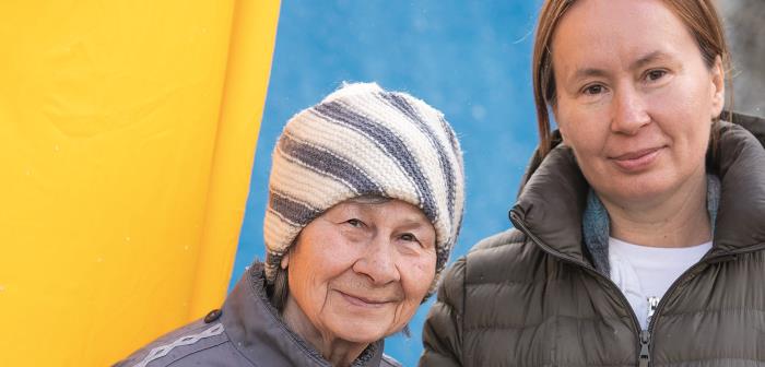 Mamma Zina och dottern Oksana från Ukraina