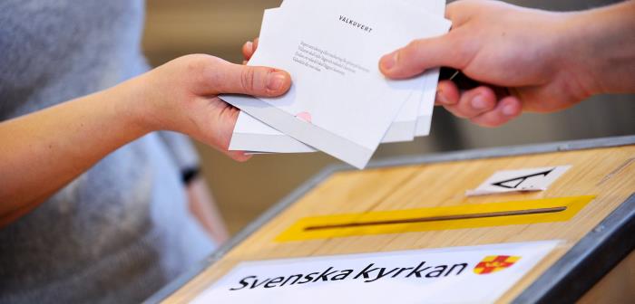 Söndagen den 19 september är det kyrkoval igen. Då väljer vi vilka som ska styra kyrkan.
Men redan den 4 september startar förtidsröstningen. Alla som har fyllt 16 år får rösta. Vill du bli valförrättare? Här hittar du mer information.