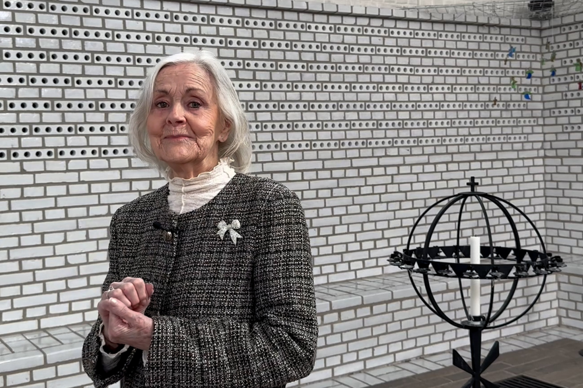 Harriet Linder Sporron i Årsta kyrka.