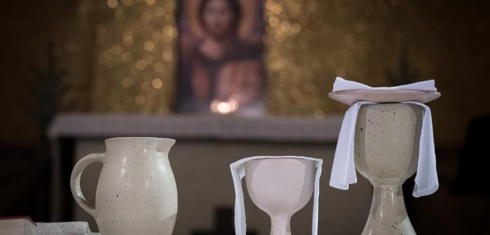 Nu finns det möjlighet att under söndagens Öppen kyrka boka tid för enskild nattvard.