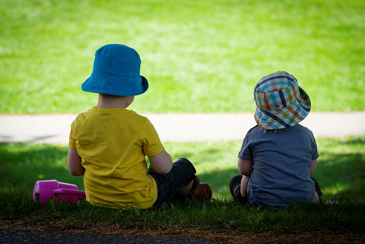 Sväng förbi, ta lite fika och dela gemenskapen på er väg hem!