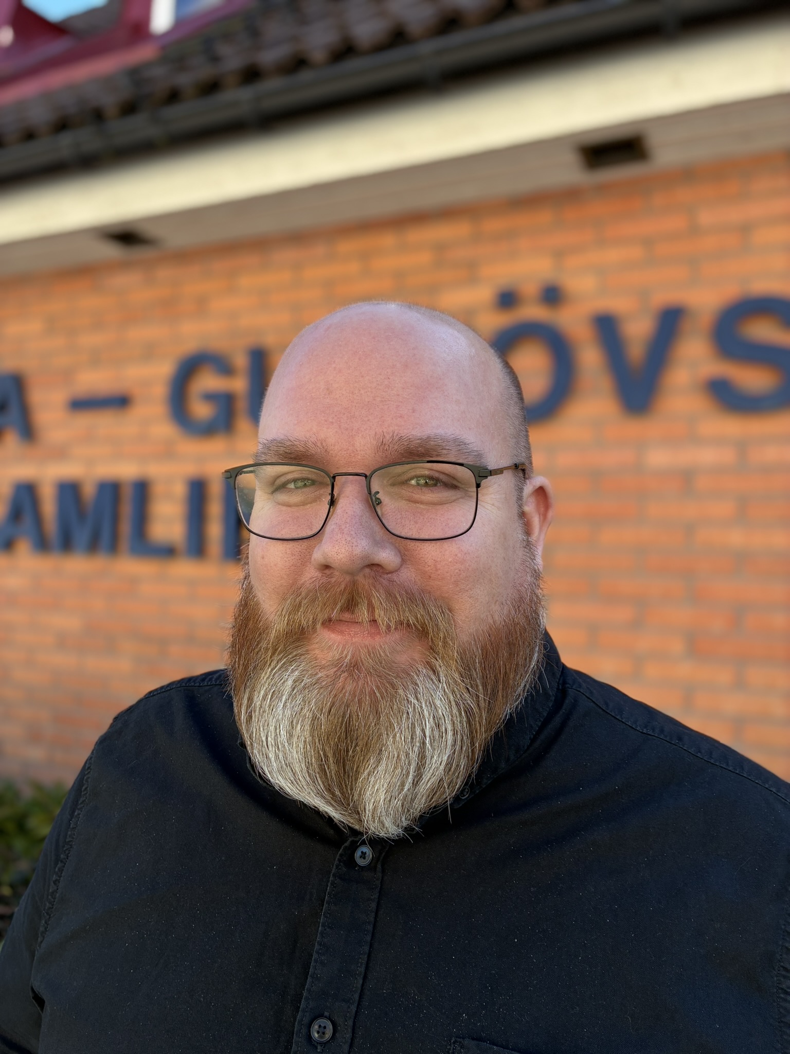 Porträtt på Tobias Salo