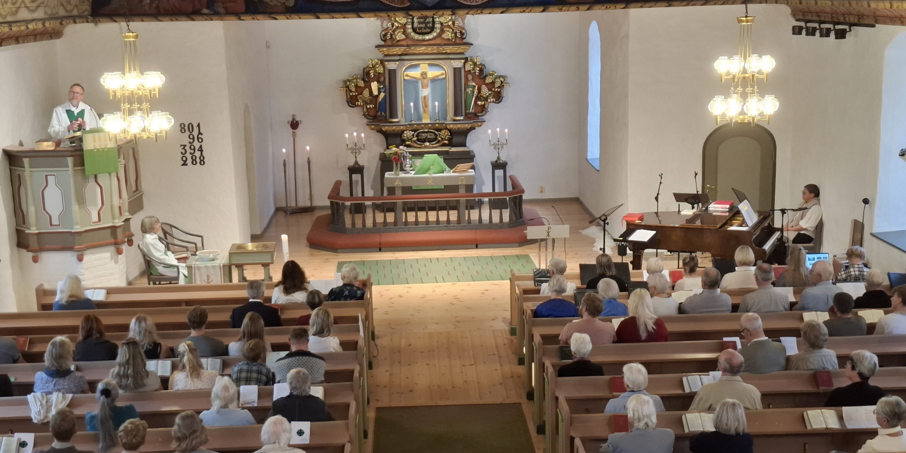 Skene kyrka under gudstjänst