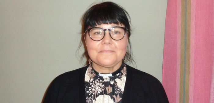 På Skärtorsdagen den 1 april börjar vår nya kyrkoherde Anna-Katrin Sigfridson Olovsson hos oss i Nora församling. Bengt Bengtsson går i pension och Anna-Katrin tar över rodret. Hon leder både mässan på Skärtorsdagen och gudstjänsten på Långfredagen i Nora kyrka. Vi hälsar henne varmt välkommen!