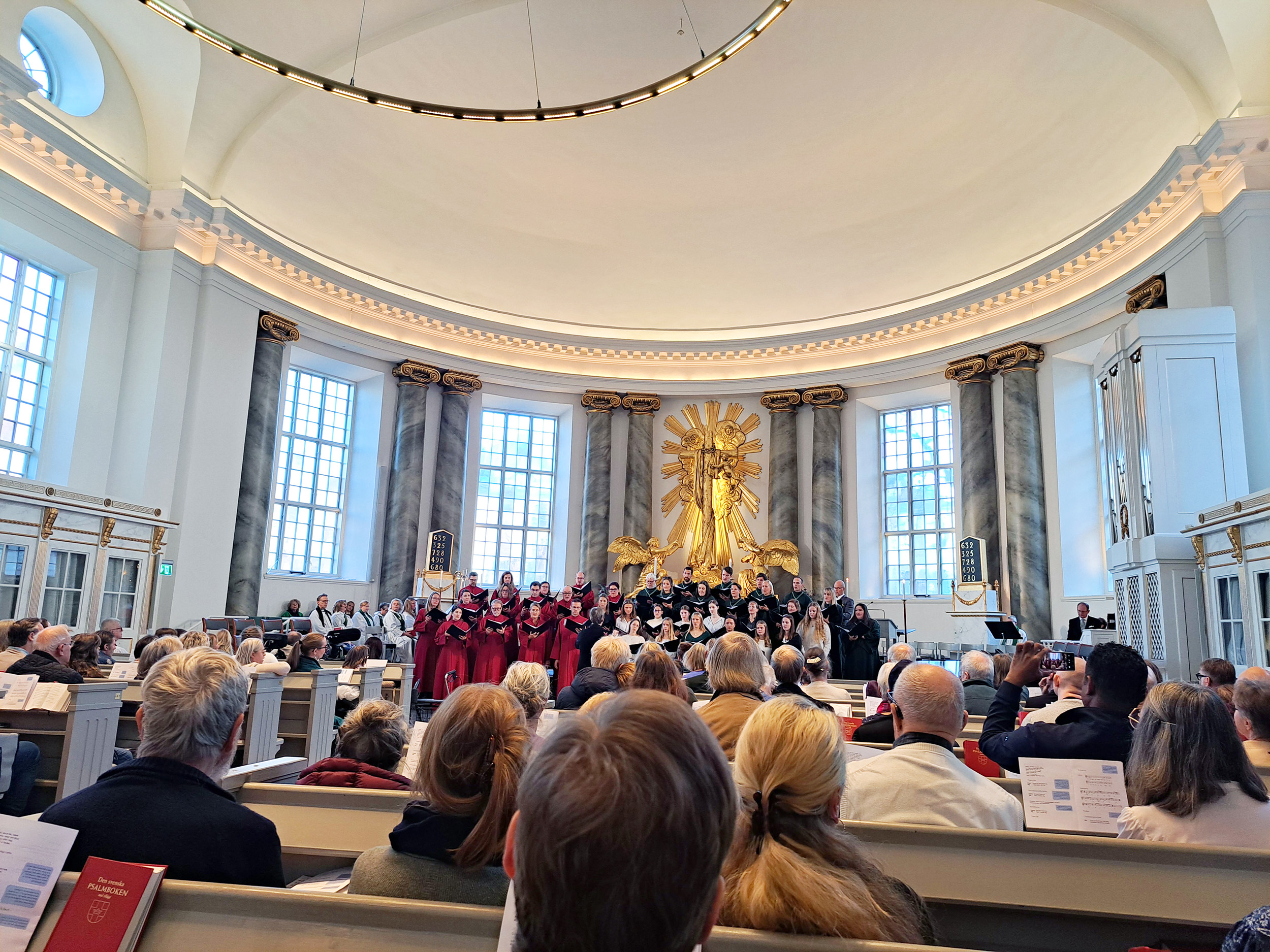 Högmässa i domkyrkan