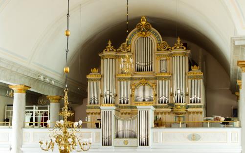 Läktarorgeln i Carl Johans kyrka.