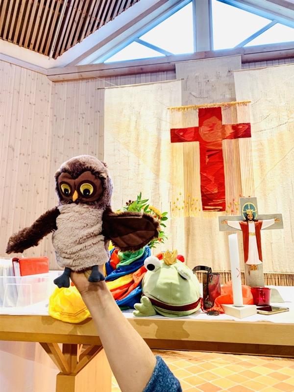 Uggla i kyrkan