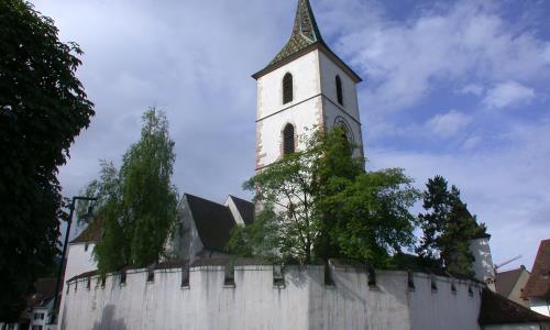 Lördagen den 29/5 kl. 17.00, predikar Jan Fredriksson i vackra St Arbogast Kirche i Muttenz, Basel. Kyrkan är omgiven av en imponerande ringmur och har anor från 400-talet. Smyckande målningar från 1400-talet pryder väggarna. Väl värd ett besök för hela familjen! Varmt välkomna!