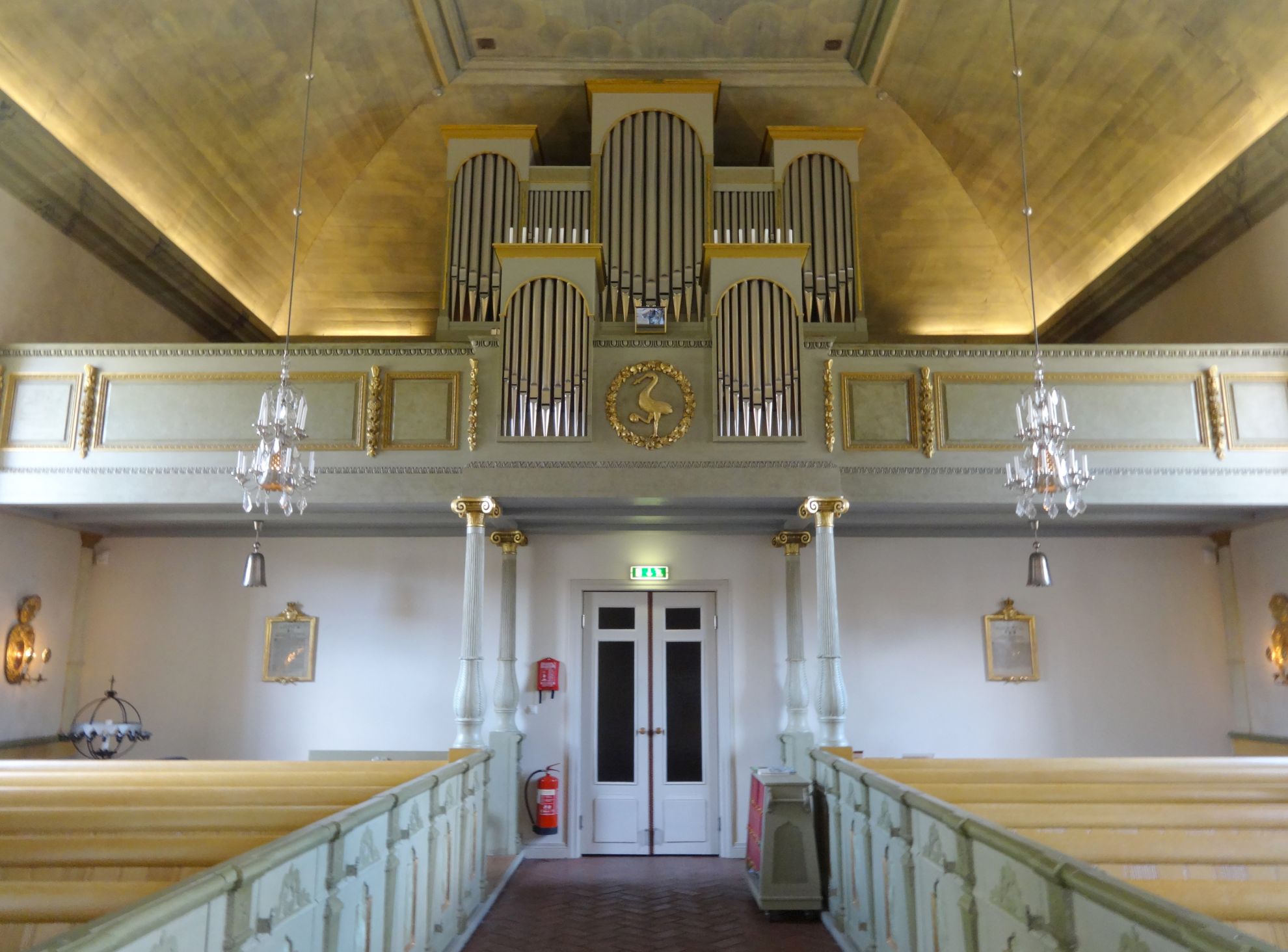 Orgeln i Österbybruks kyrka, fasadfoto