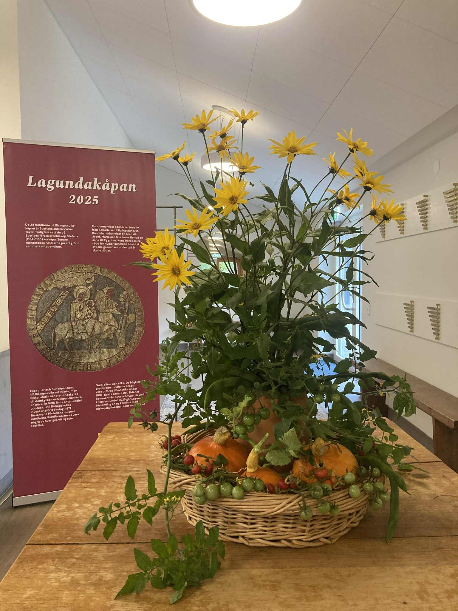 Markus i svart tröja med logga