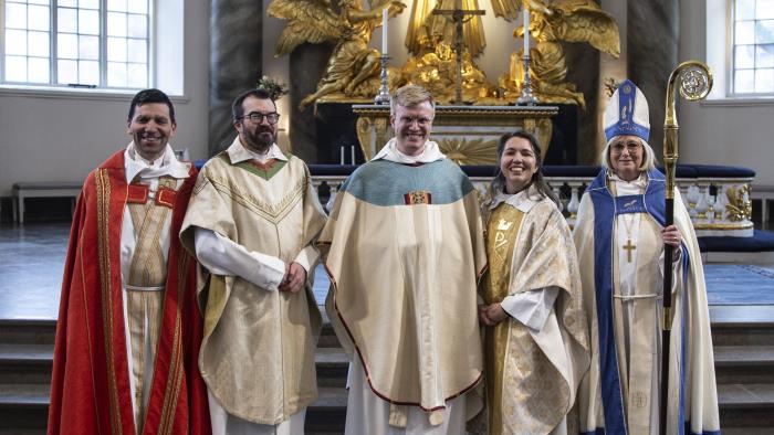 Domprost Stefan Hiller, Marcus Boberg, John-Philip Andersson, Jennie Hallgren och biskop Susanne Rappmann. 