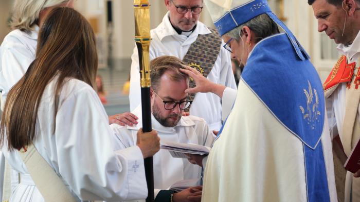 Biskop Susanne Rappmann förrättade präst- och diakonvigning i juni 2020.