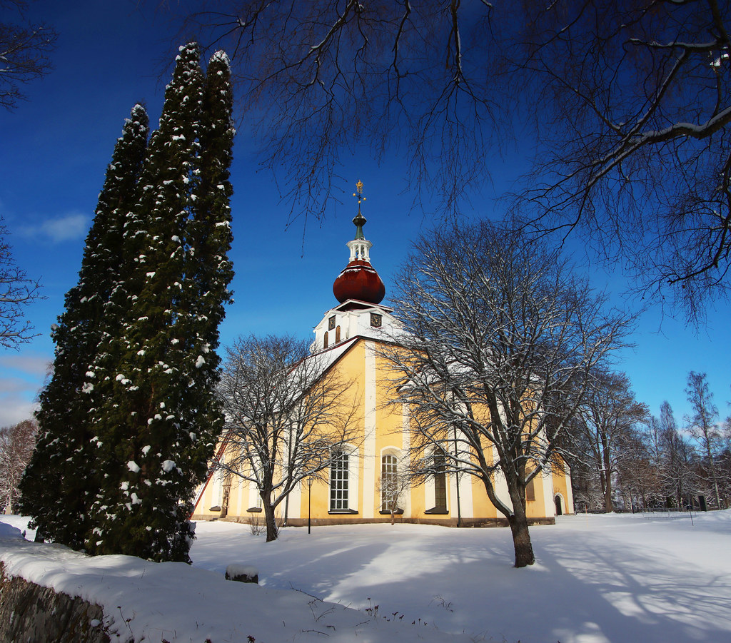 Leksands kyrka i vinterskrud