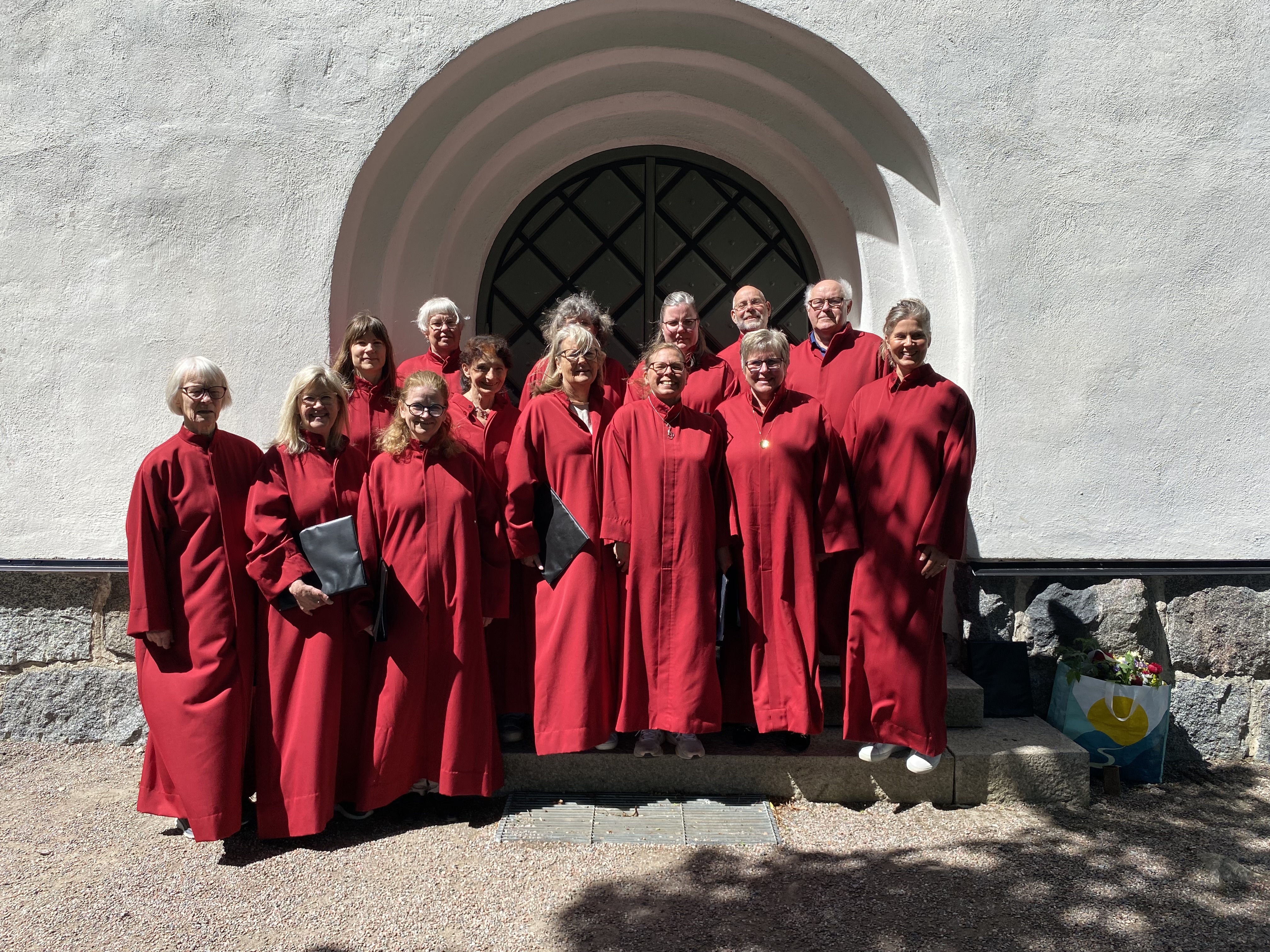 Ba-Ra kören utanför Balingsta kyrka, 2026
