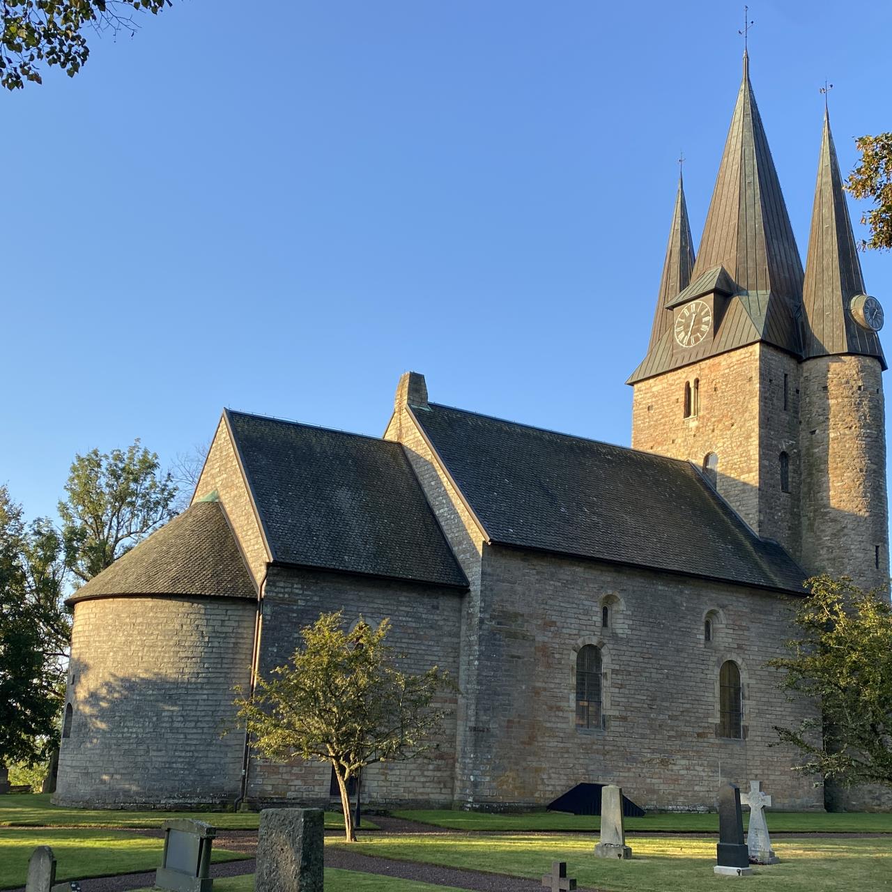 Husaby kyrka