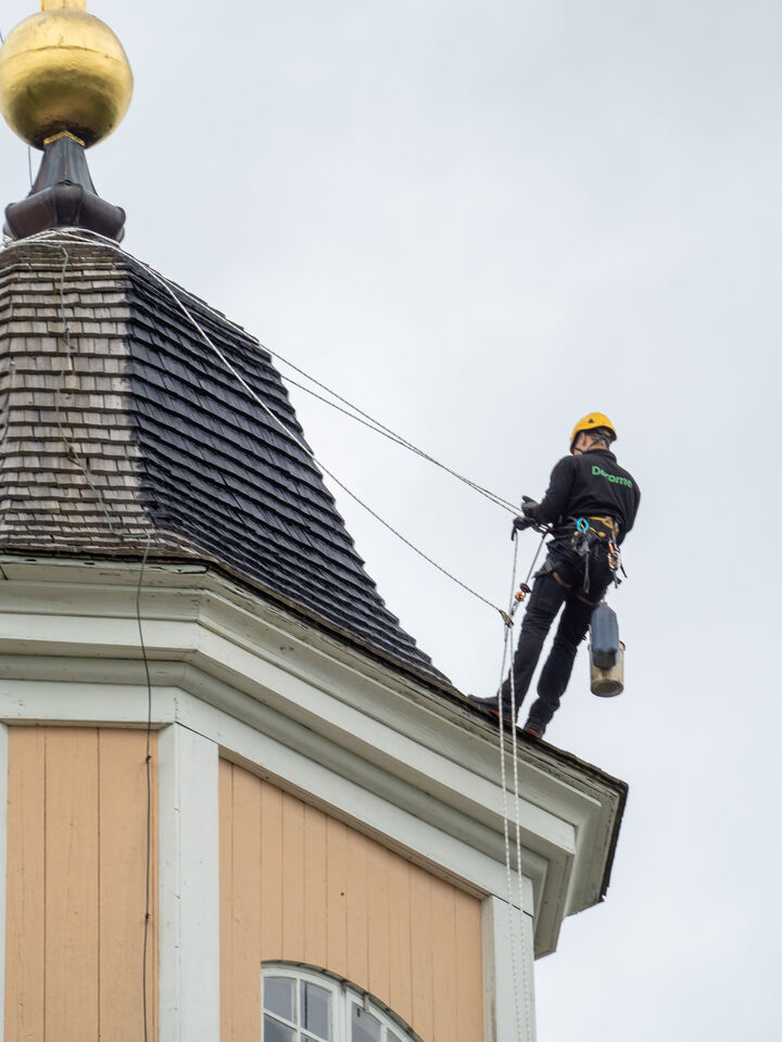 Takarbete Kumla kyrka