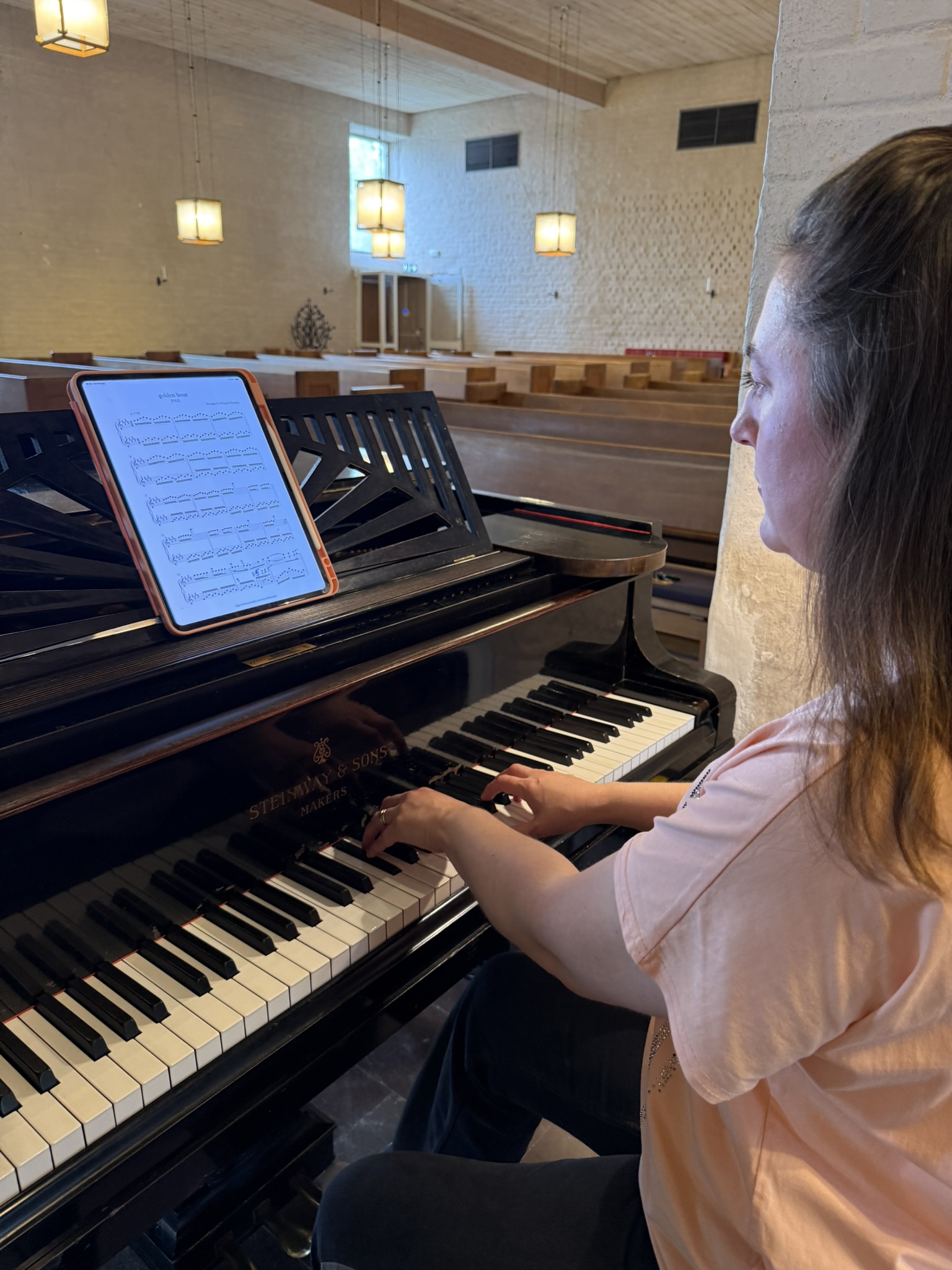 Anna Kudrina-Karlsson, organist.