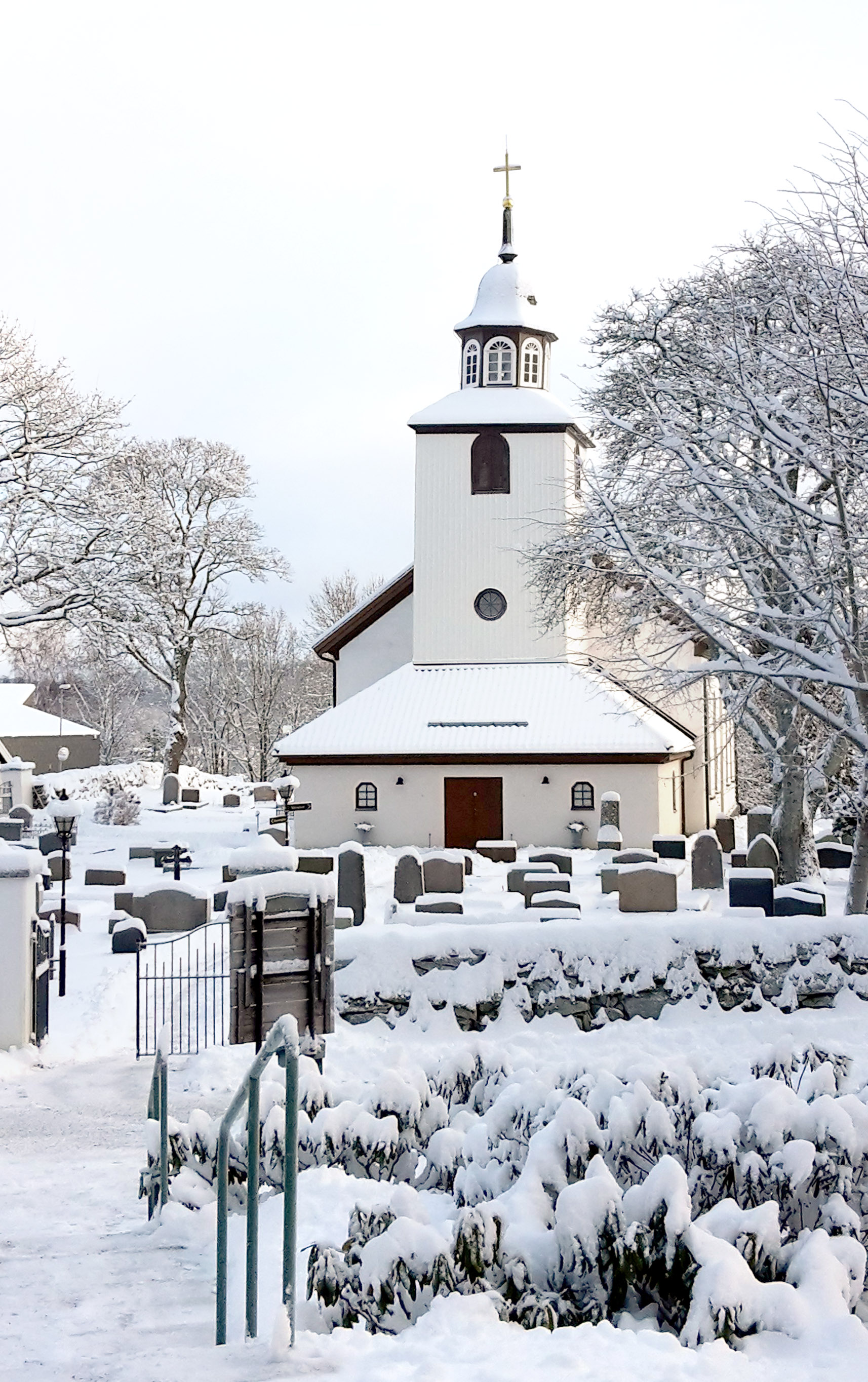 Norums kyrka i vinterskrud
