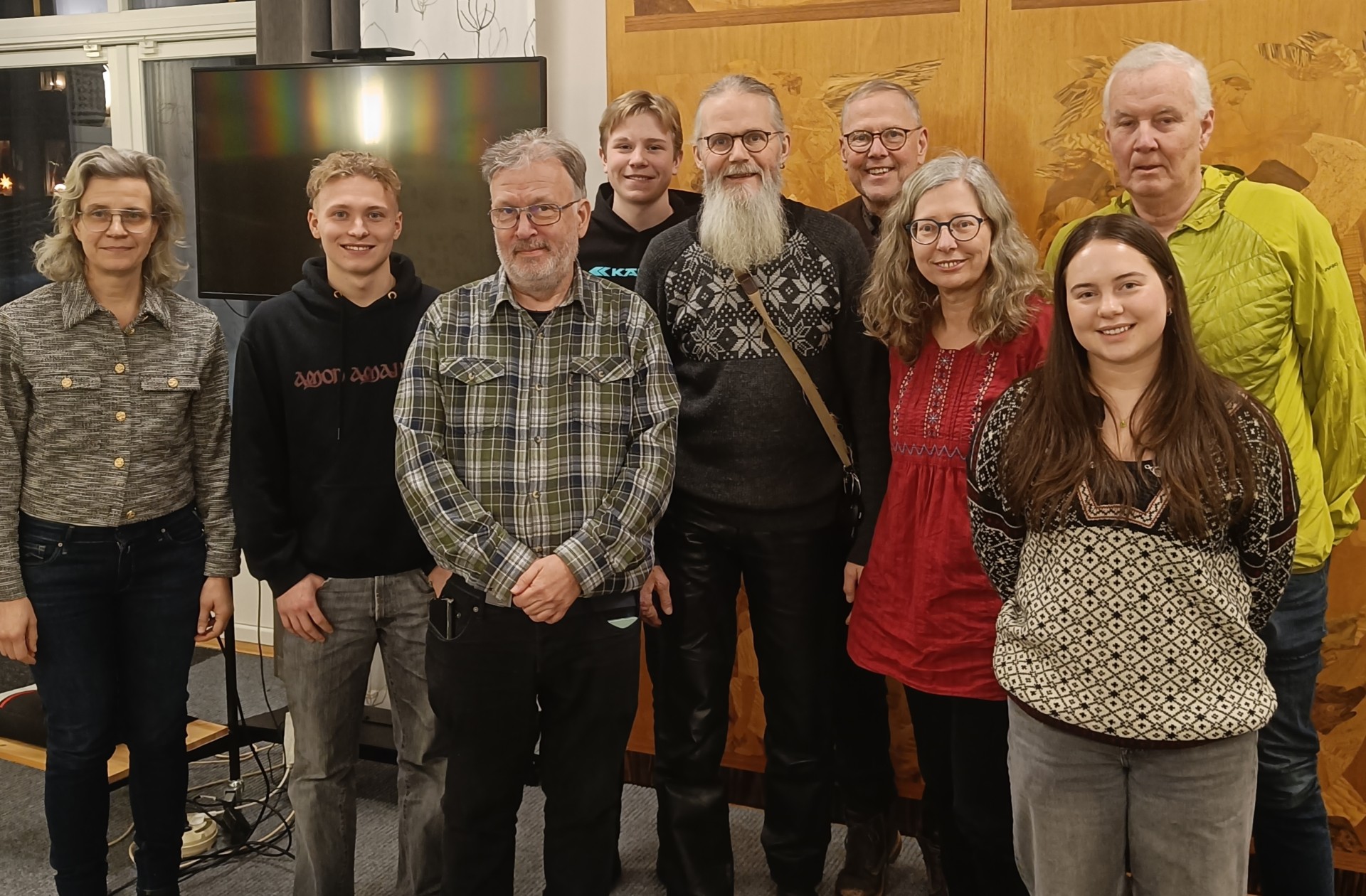 Från vänster: Ingeborg Israelsson, Emil Törnqvist, Thomas Linnarsson, Melker Israelsson, Johannes Swahn Paulsson, Mikael Sjödin, Birgitta Wesslund, Signe Roos, Clas Ahlström.