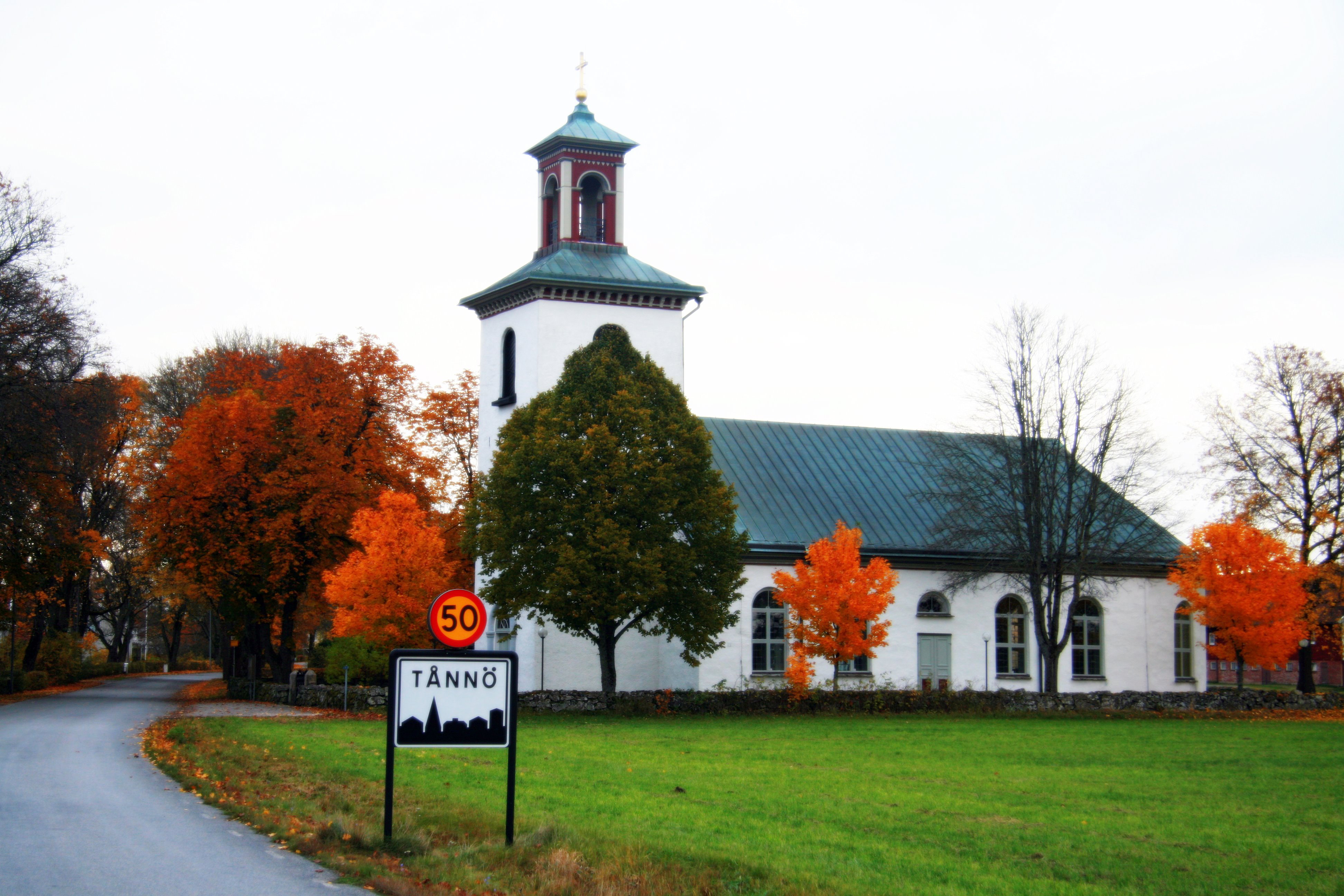 Tånnö kyrka