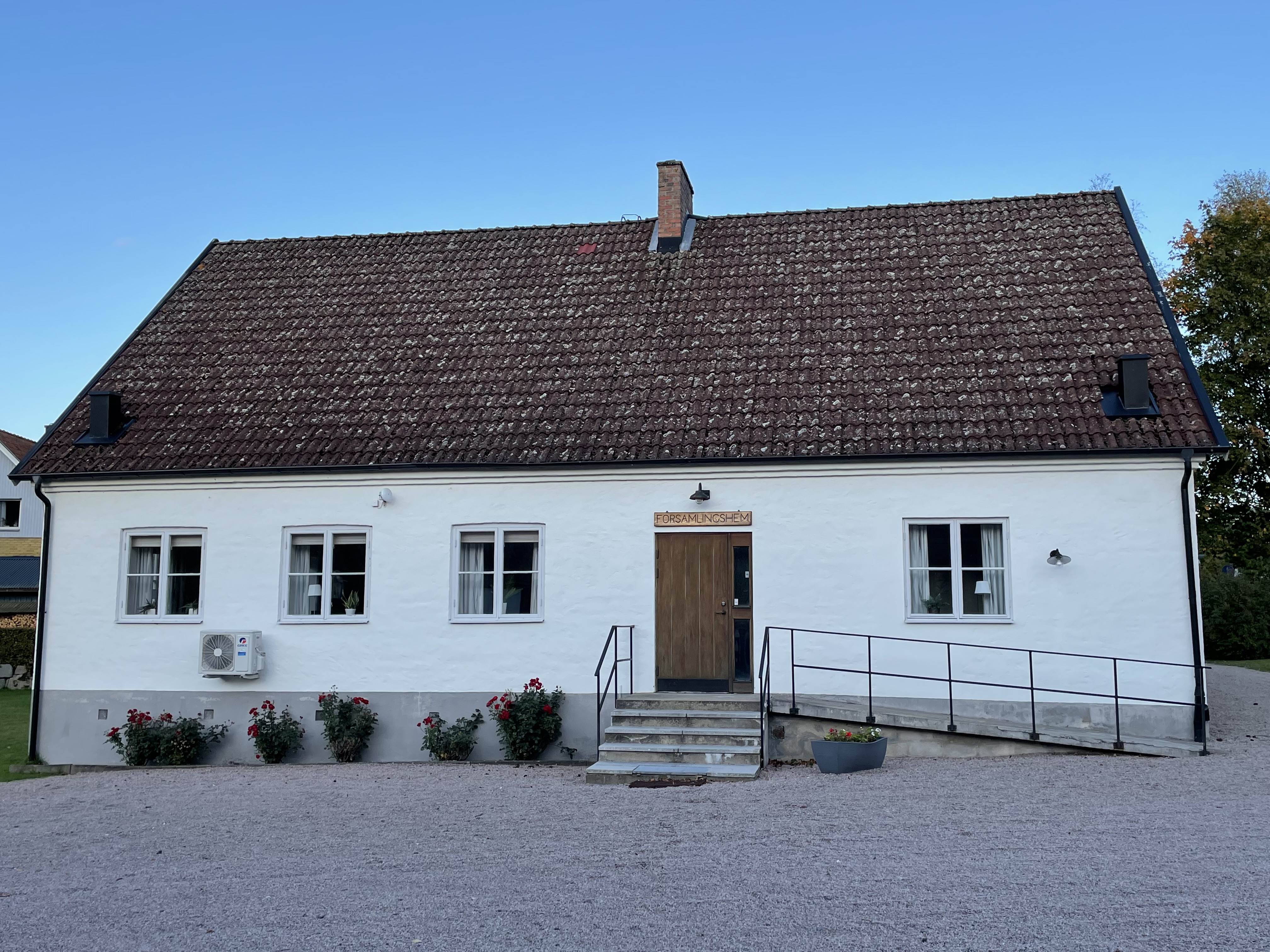 Församlingshem med singelparketing