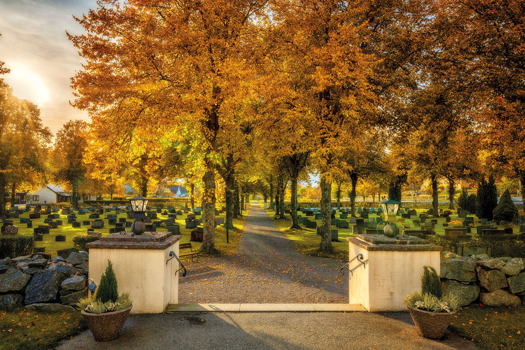 Överjärna kyrkogård