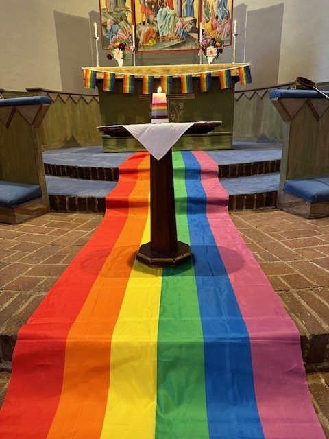 Regnbågsmässa i Tranås kyrka
