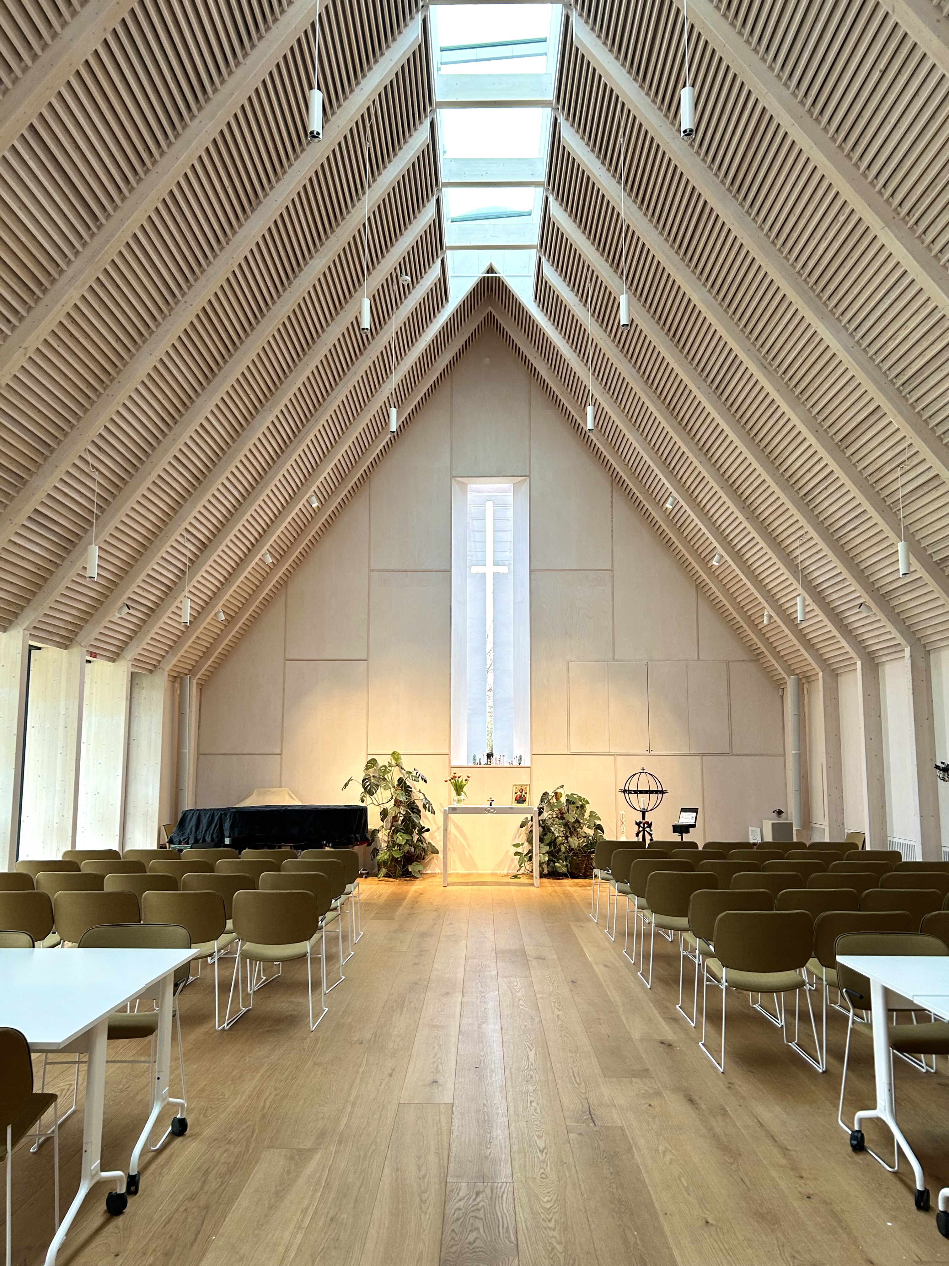 Torns församlingsgård Kyrksalen interiör