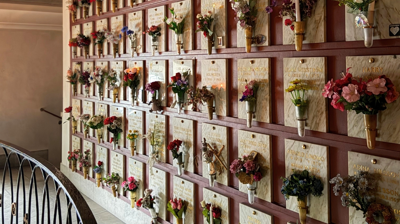 Bild inifrån Columbariet i Överluleå kyrka.