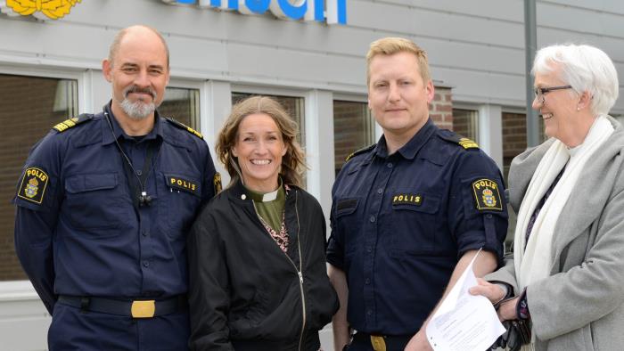 Michael Rystedt, lokalpolisområdeschef, Johanna All, polisdiakon, Johan Eklund, gruppchef på ingripandepolisen och Lena Fagéus, kyrkoherde.