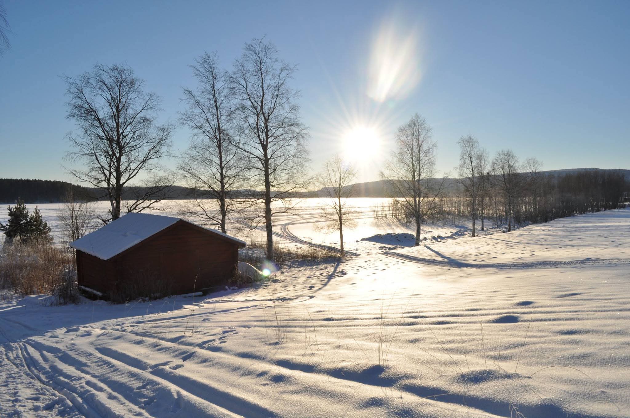 Tavelsjön i februariljus