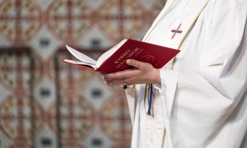 Vid kanten av Billingen i Västergötland ligger Norra Billings pastorat. Här finns många engagerade medarbetare och ideella som tillsammans driver en bred och god verksamhet för alla åldrar. Vår goda ekonomi utgör en bra grund för det arbete som krävs för en engagerad kyrka.