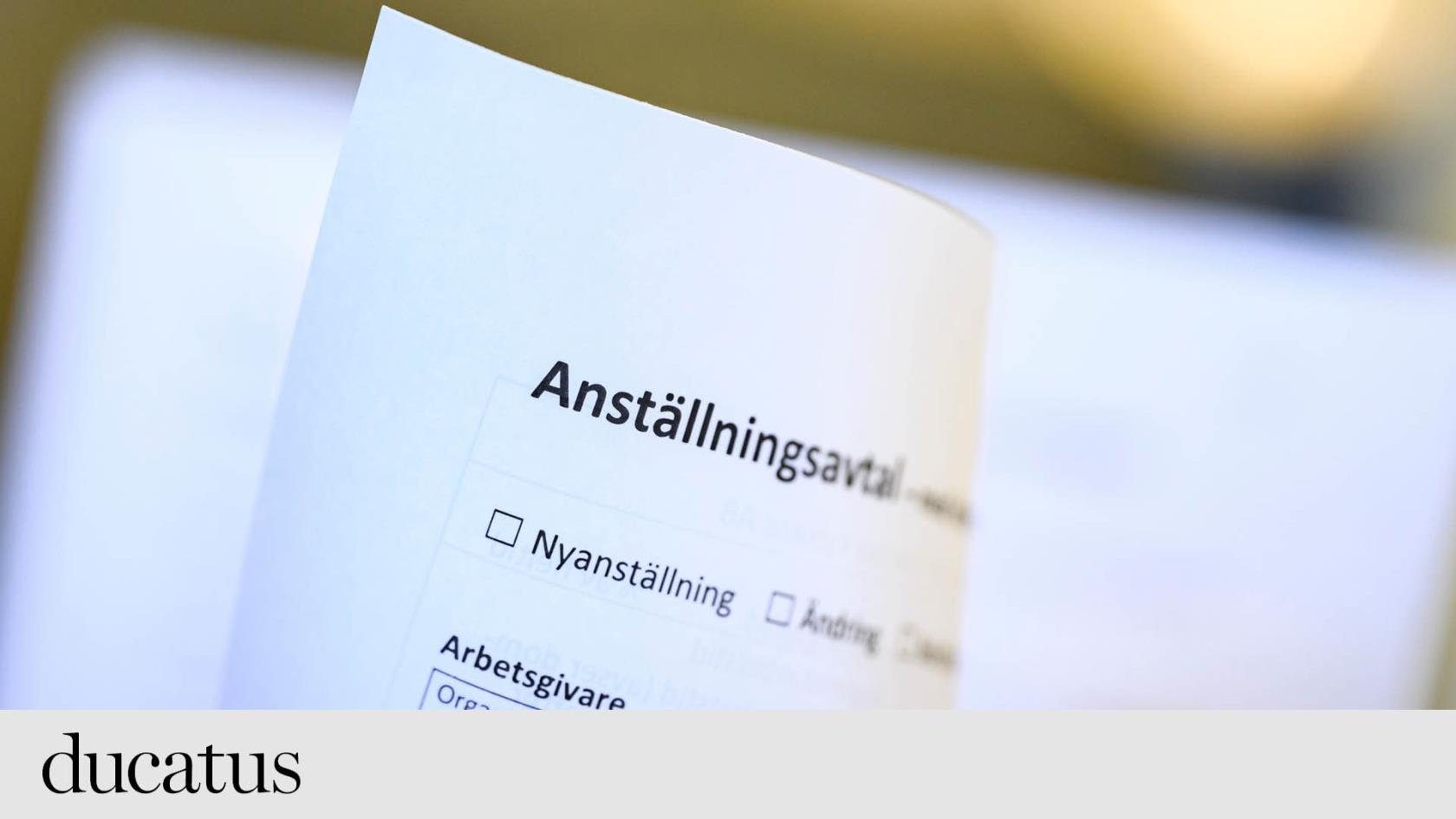 visar toppen på ett anställningsavtal