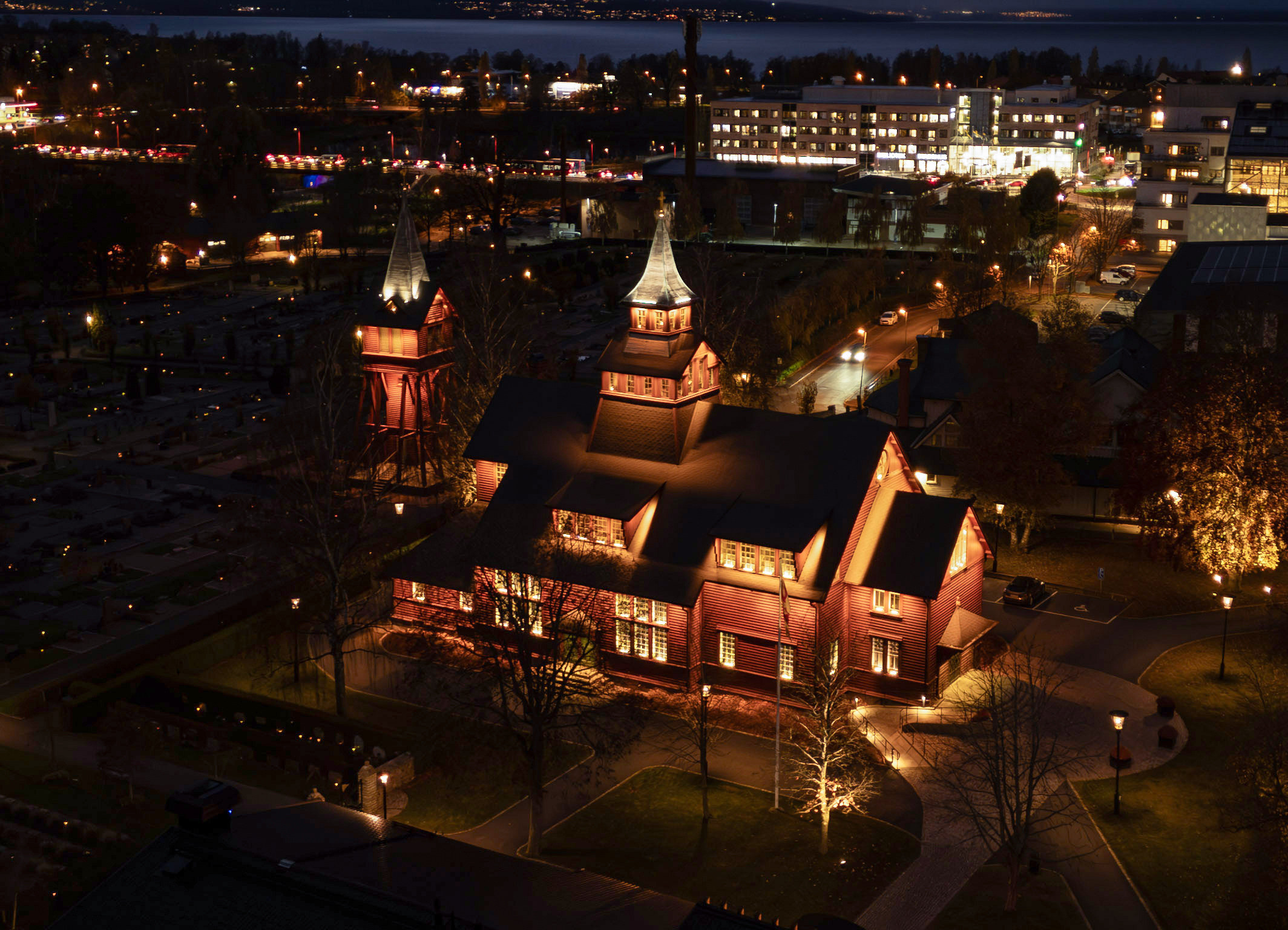 Drönarbild på Huskvarna kyrka