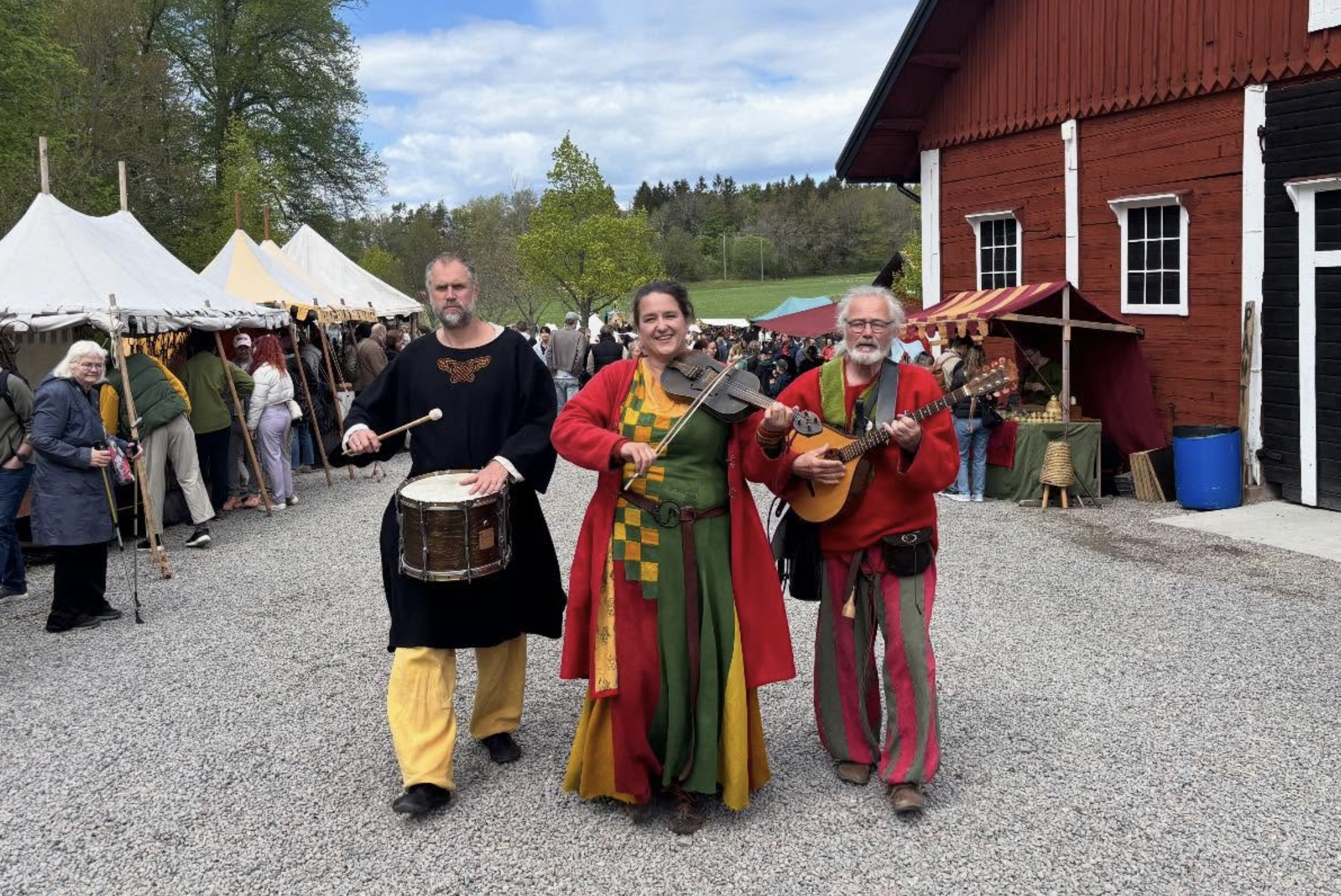 Fornfela med vänner