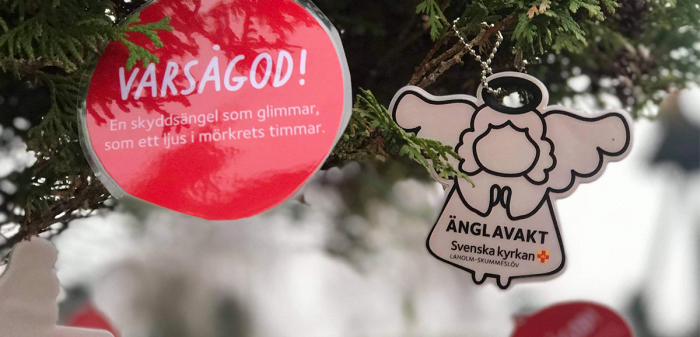 En skyddsängel som glimmar, som ett ljus i mörkrets timmar.