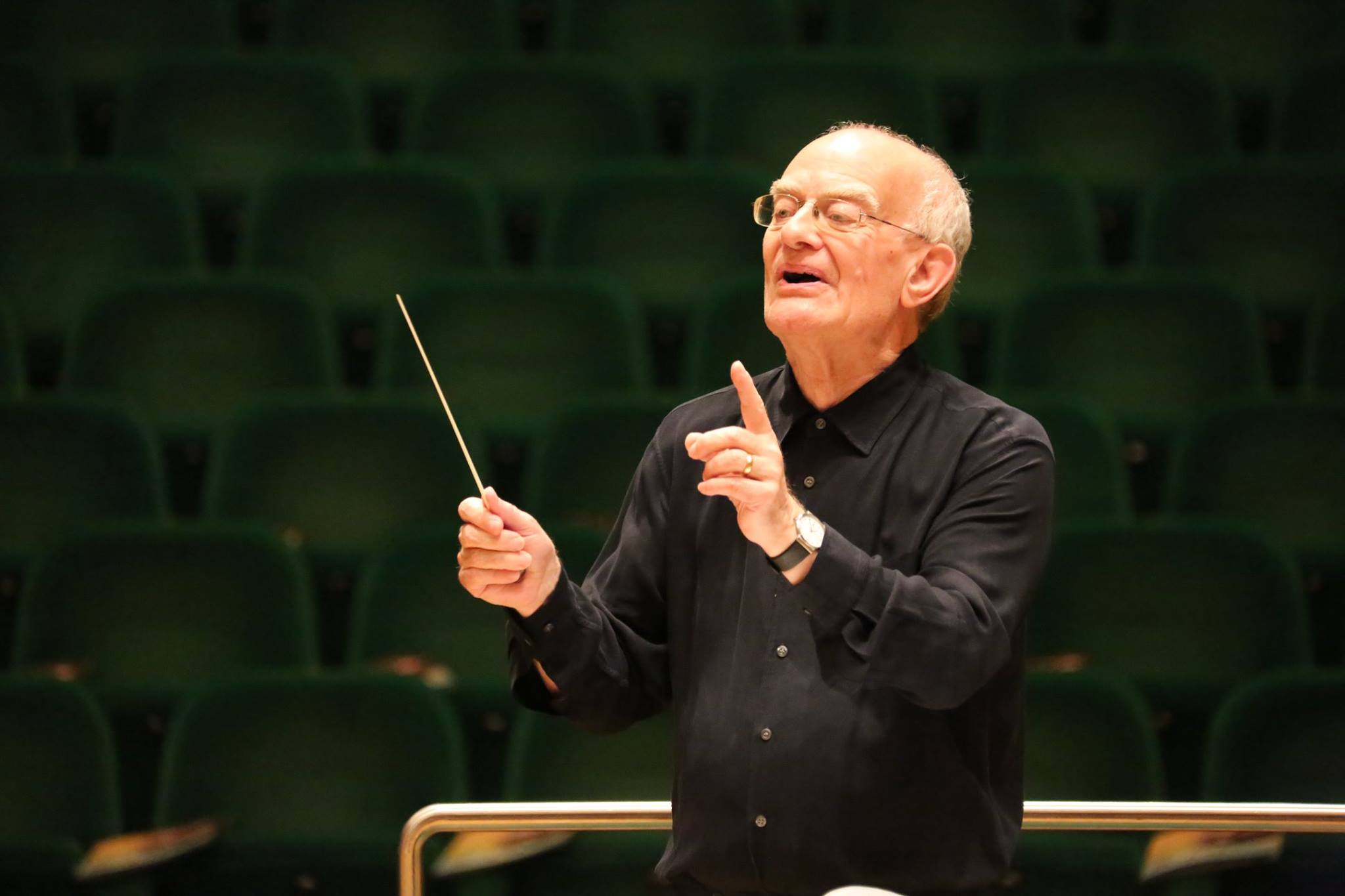 Dirigent John Rutter