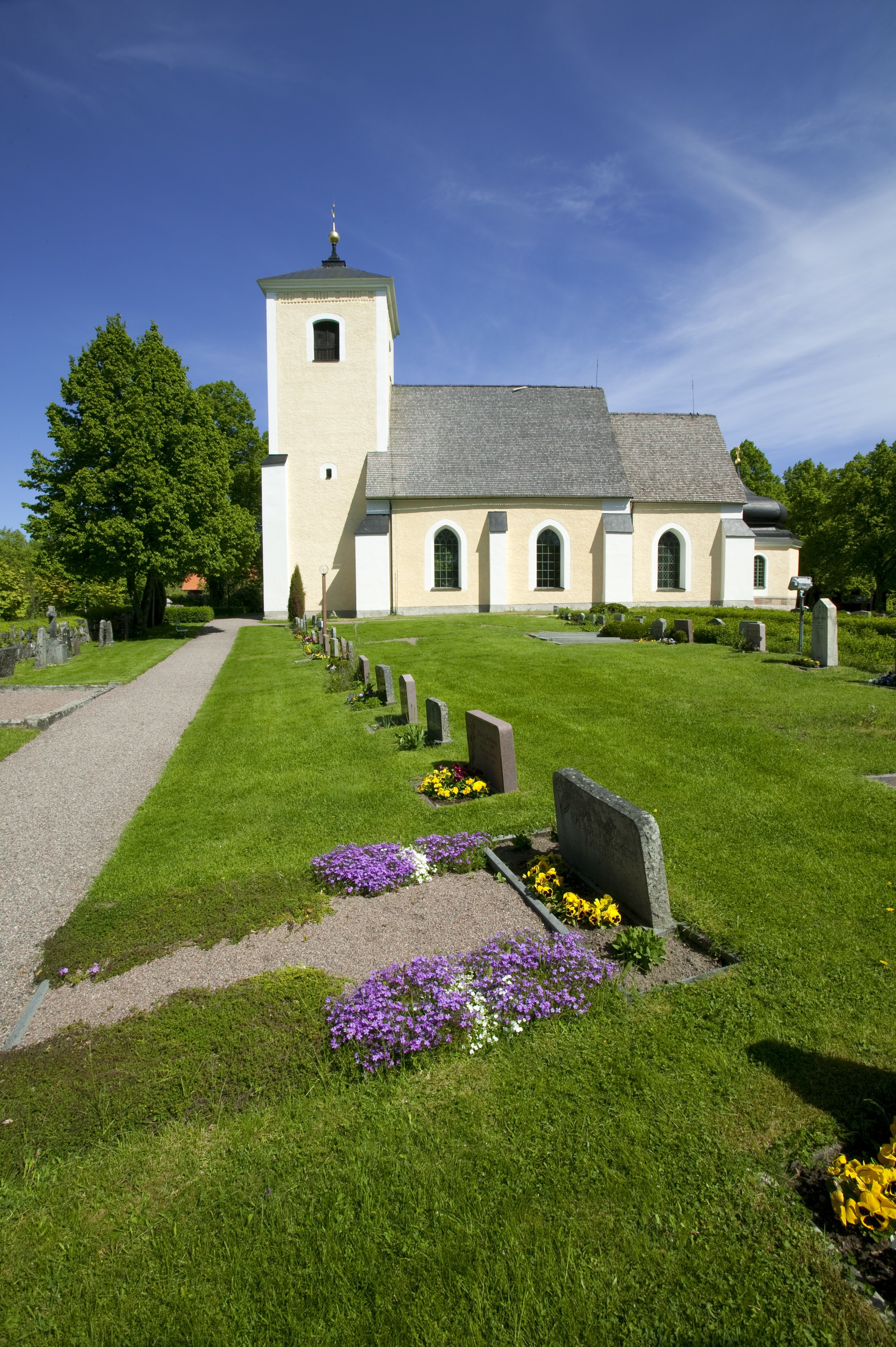Lena kyrka - Vattholma pastorat
