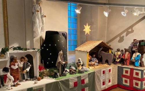 Julkrubban uppställd i Bankeryds kyrka. Foto: Magnus Gustafsson
