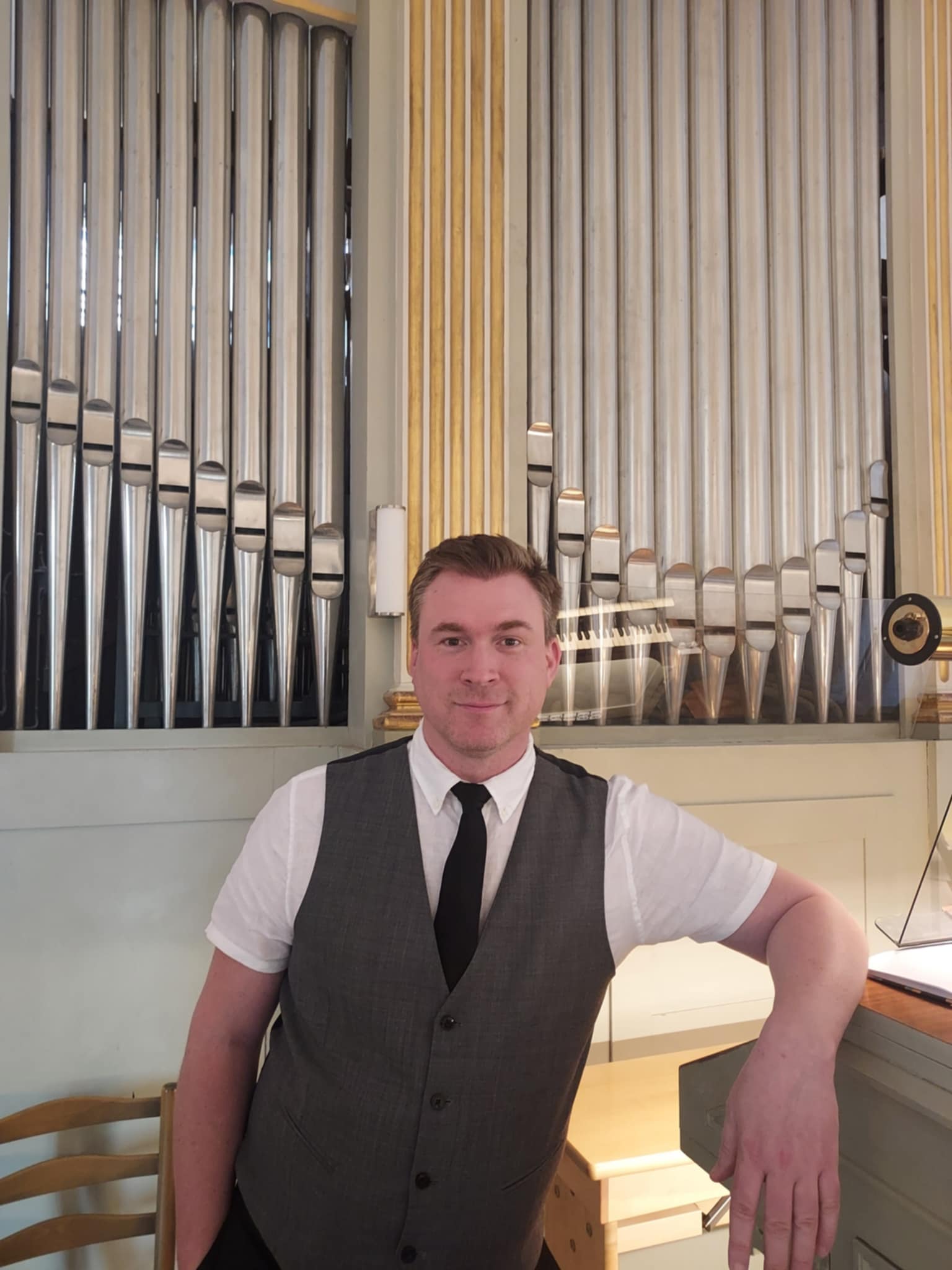 orgel med kantor