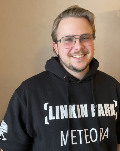 Niklas Standar