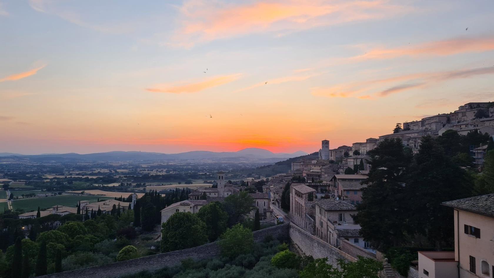Solnedgång i Assisi, Italien.