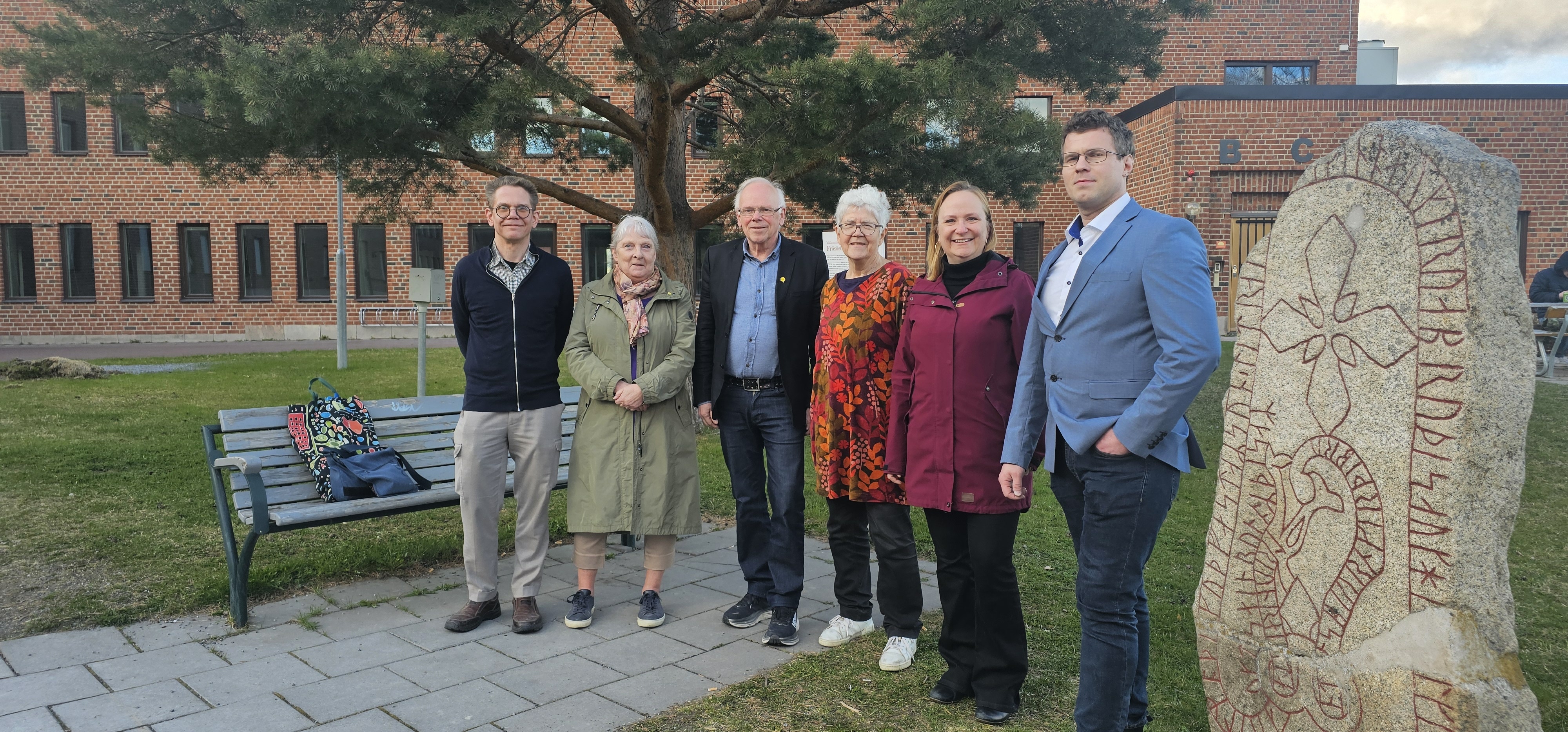 Från vänster till höger: Ted Nilsson, Agnetha Danielsson, Jan Hägg, Solweig Reichenberger, Jessica Stenbäck och Arturas Kilvilsa.