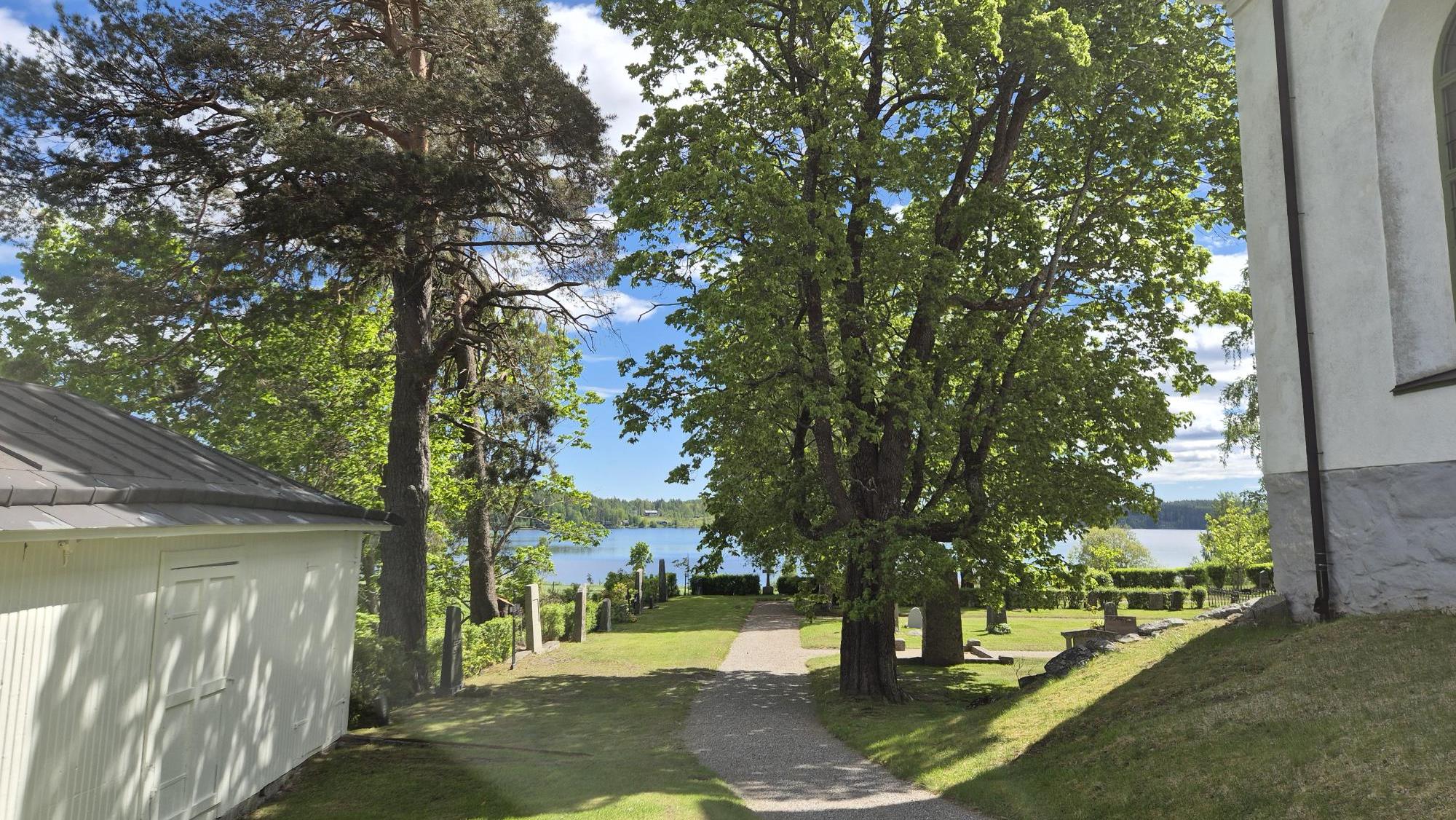 Bergsjö kyrkogård